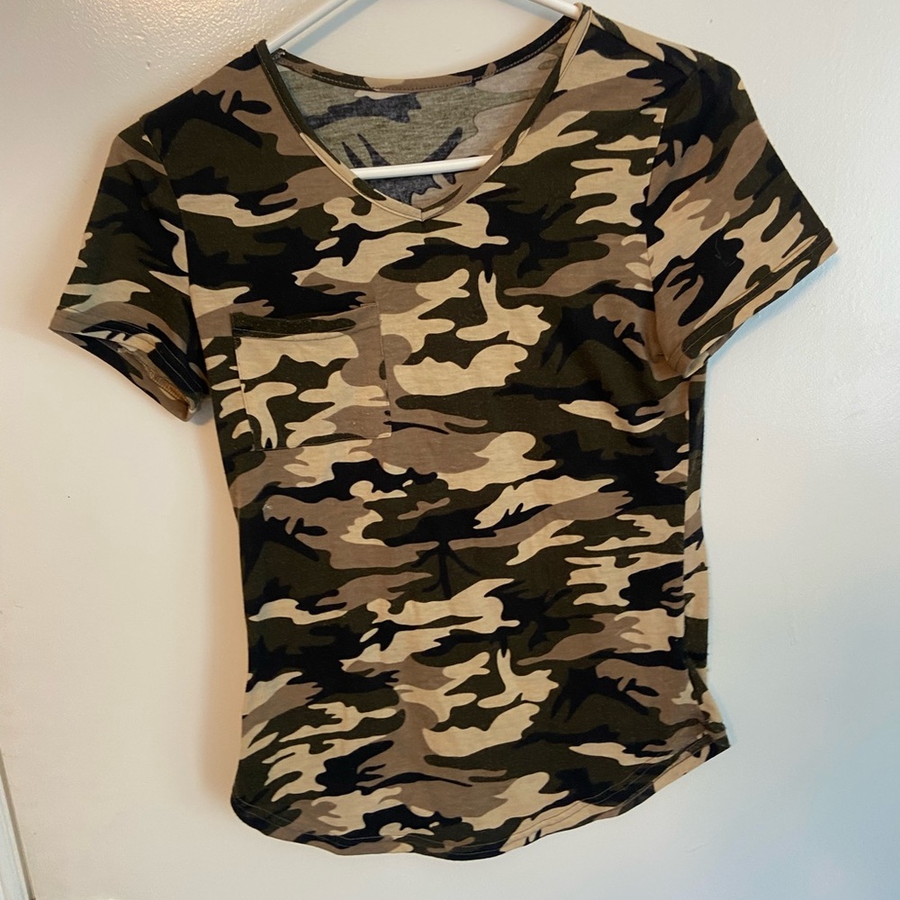 Green camo cotton t shirt